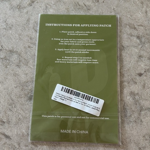 UCONN Embroidery patch - Picture 2 of 5